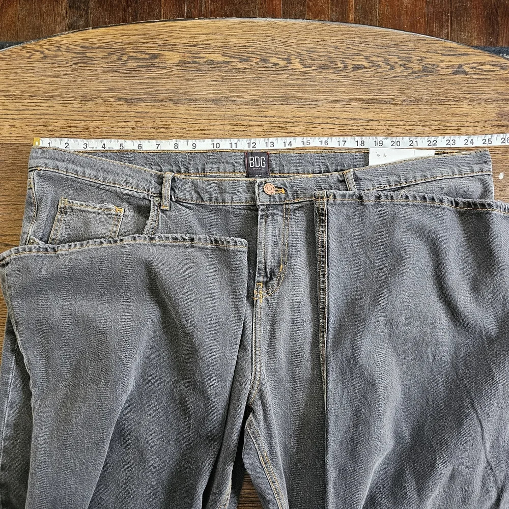 BDG Low Rise Flare Gray Plus Size Jeans Size Women's 39 NEW with Tags - Picture 7 of 13